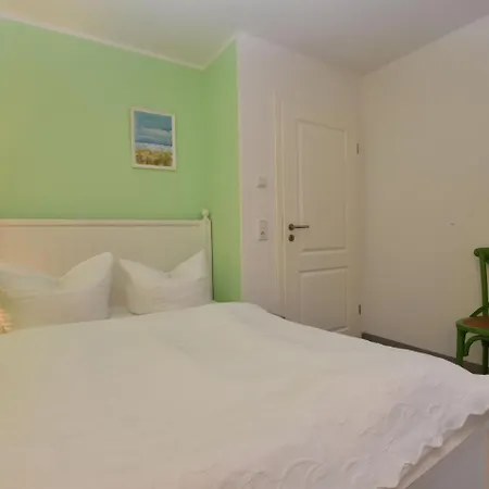 Apartment Beautiful In With Garden Rerik